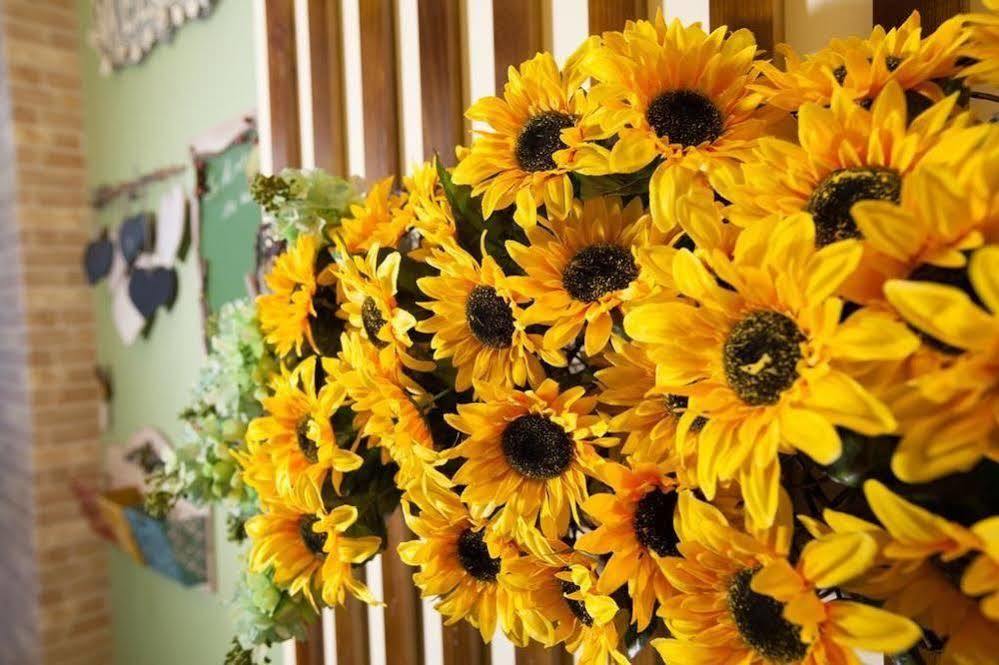 Sunflower B&B II Hualien stad Exteriör bild